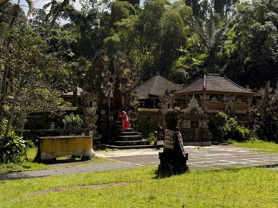 古农卡威斯巴图圣泉寺-Sebatu必去景点