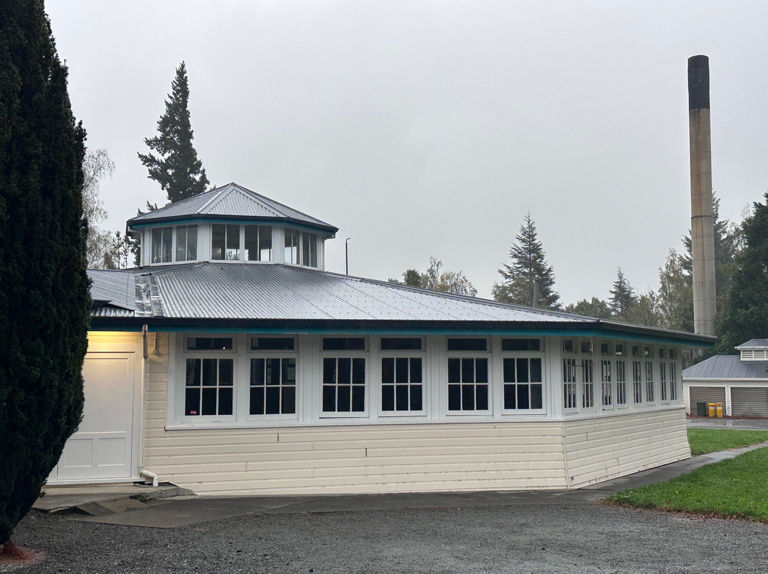 Queen Mary Hospital-汉默温泉必去景点