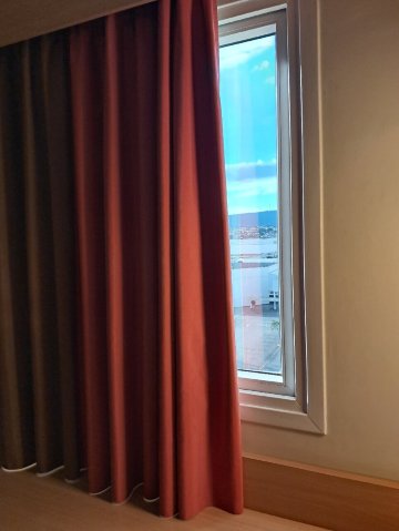 宜必思蒙蒂斯克拉鲁斯购物中心酒店-旅行者