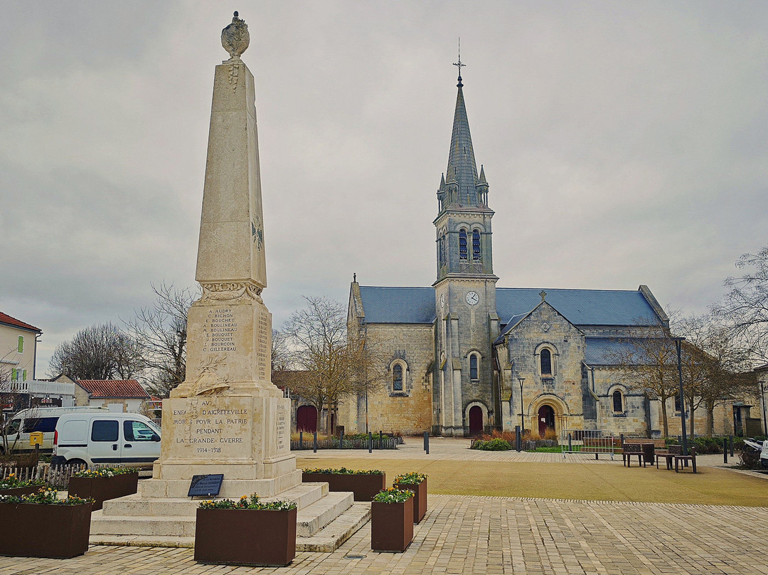 Eglise Saint Etienne-Aigrefeuille D'Aunis必去景点