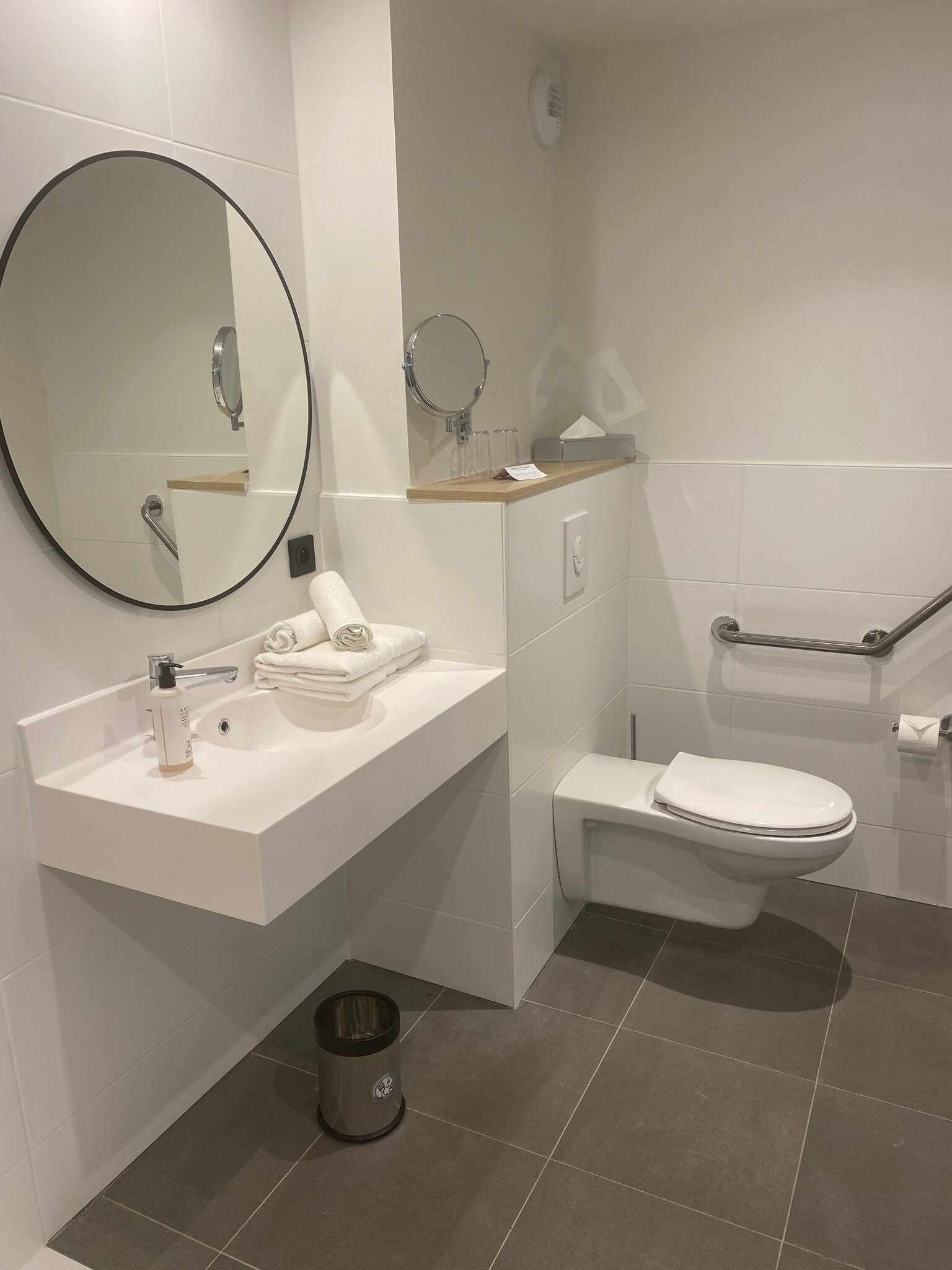 德南装甲公园贝斯特韦斯特酒店-旅行者