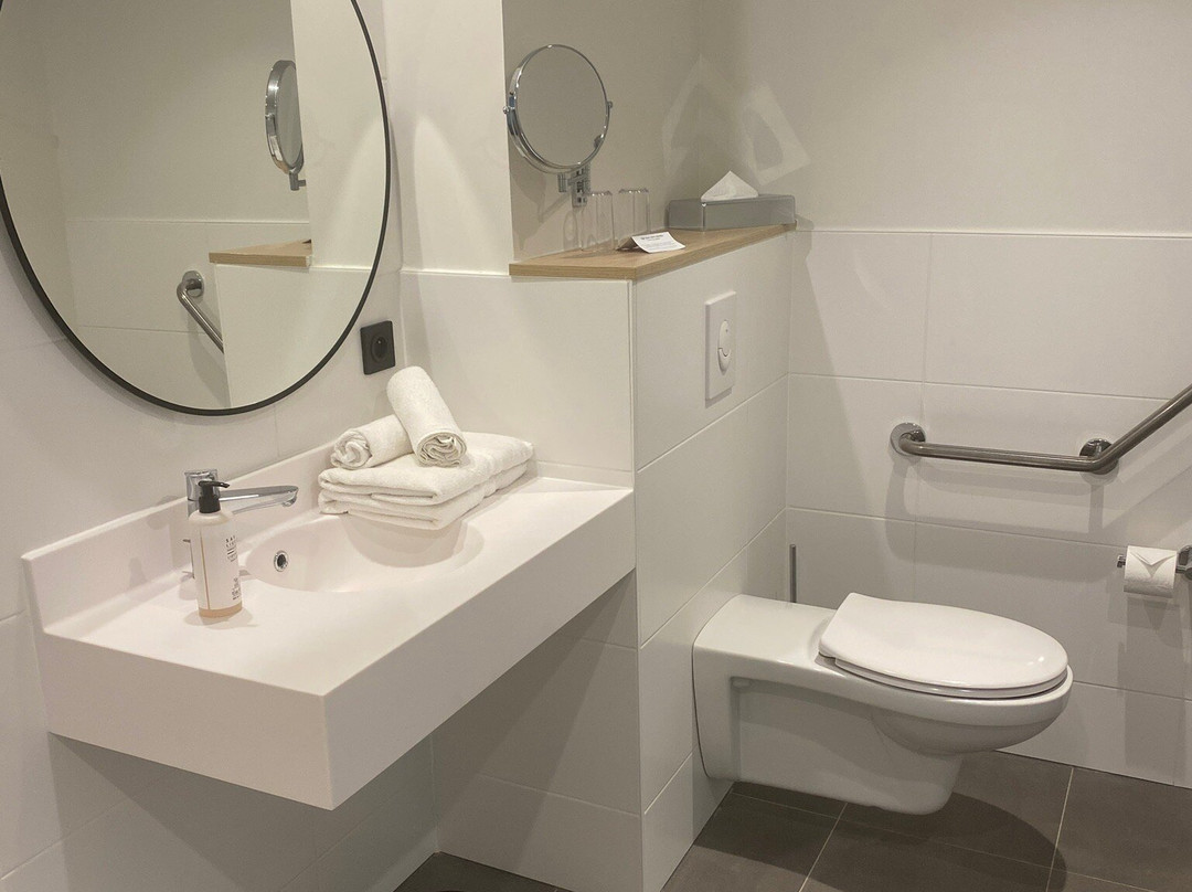 德南装甲公园贝斯特韦斯特酒店主图