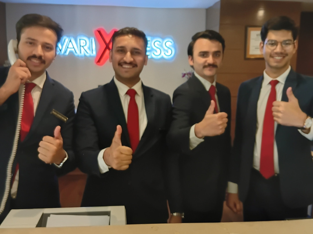 阿瓦里快线古尔伯格酒店主图