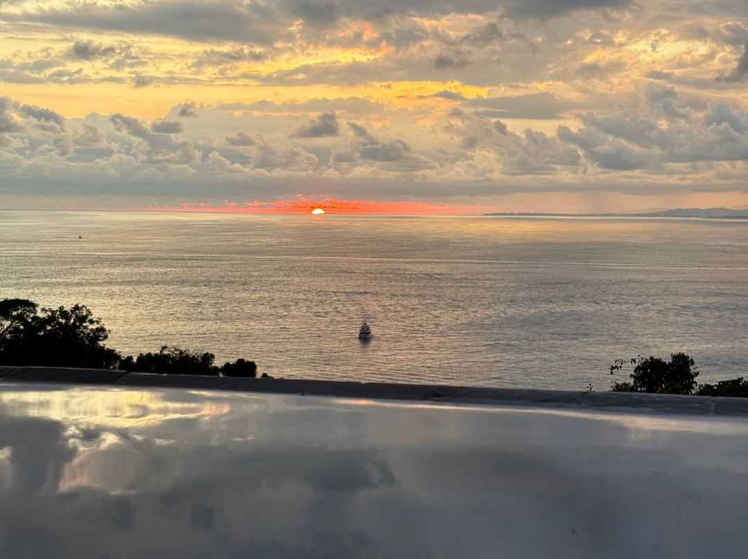 洛斯奥托斯度假村主图