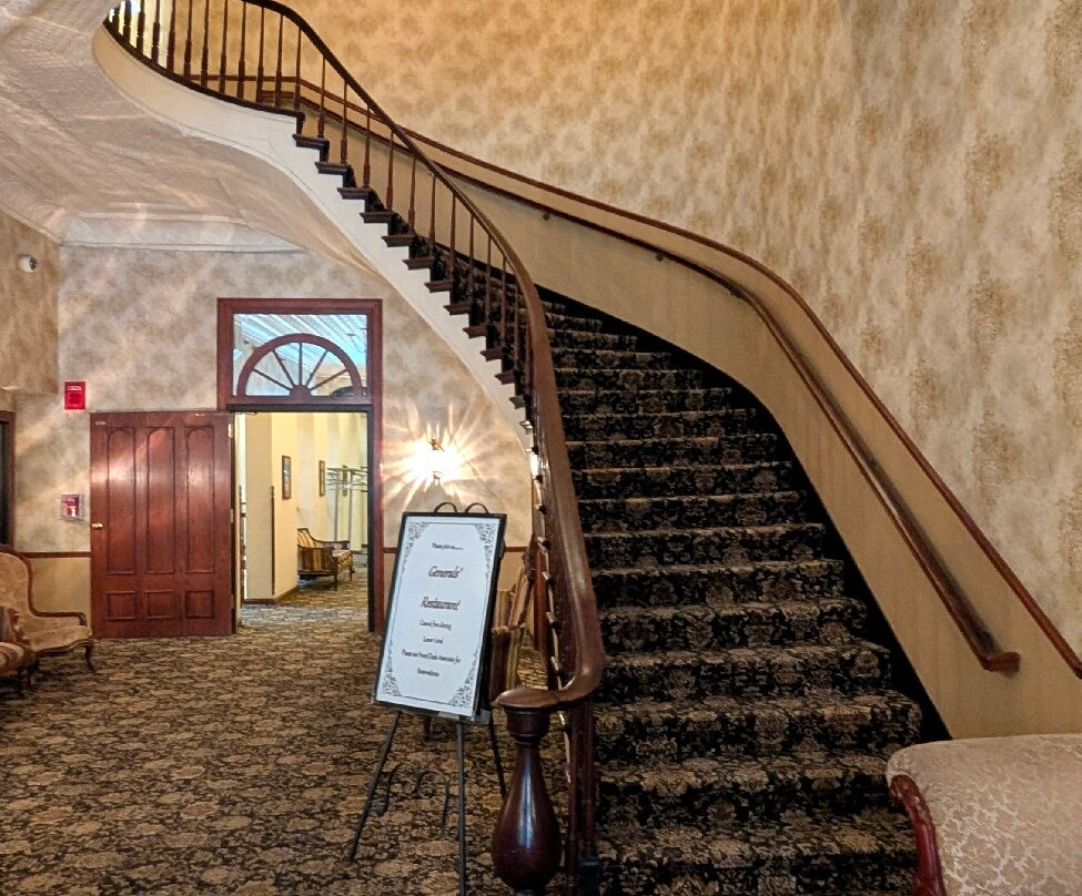DeSoto House Hotel主图