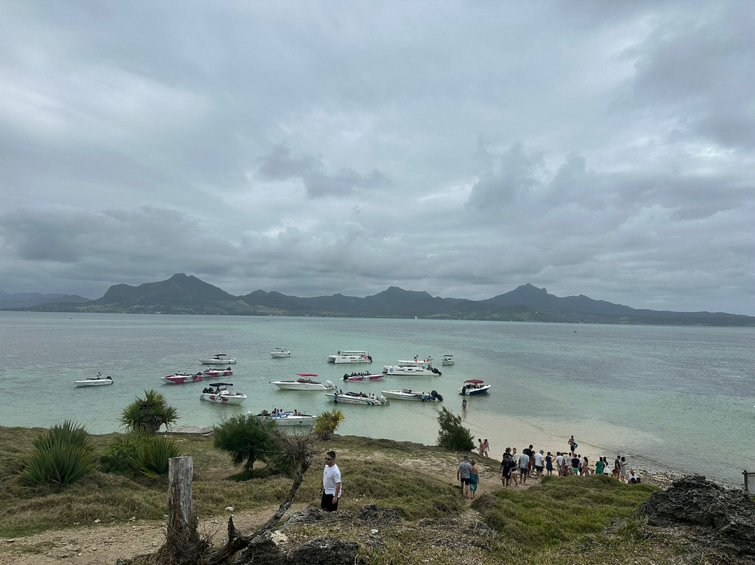 Ile aux Fouqets Lighthouse-马喜埔必去景点