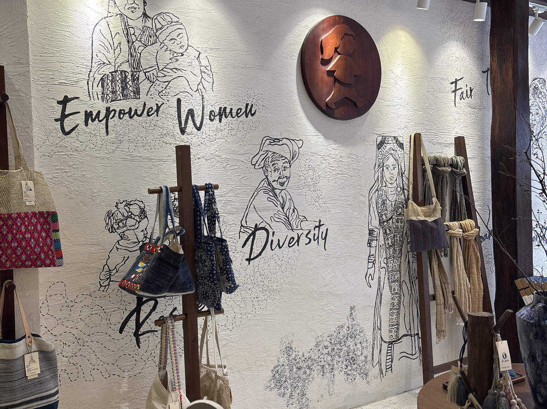 Her Works Vientiane Flagship Store-万象必去景点