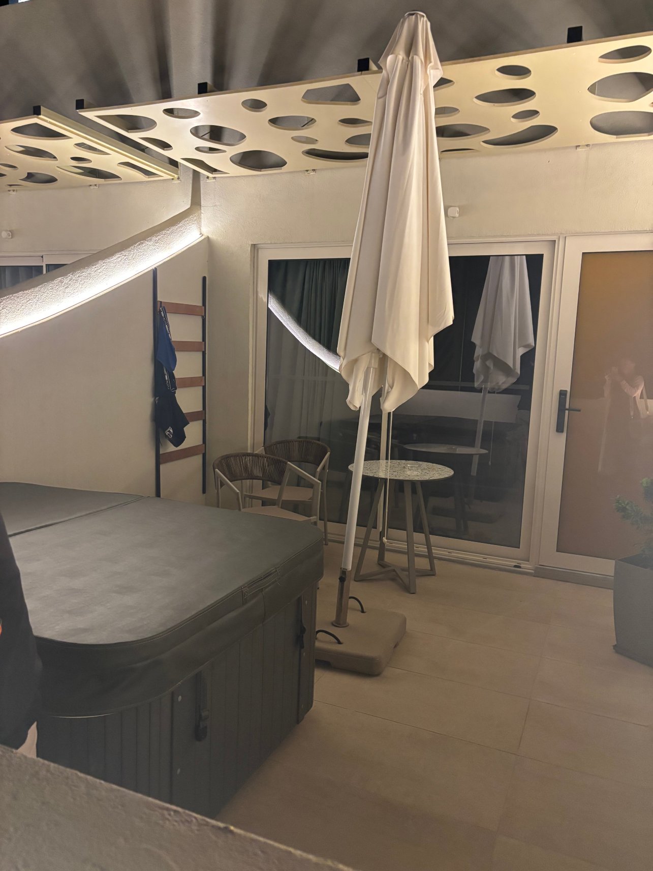 林德斯怀特酒店及套房-旅行者