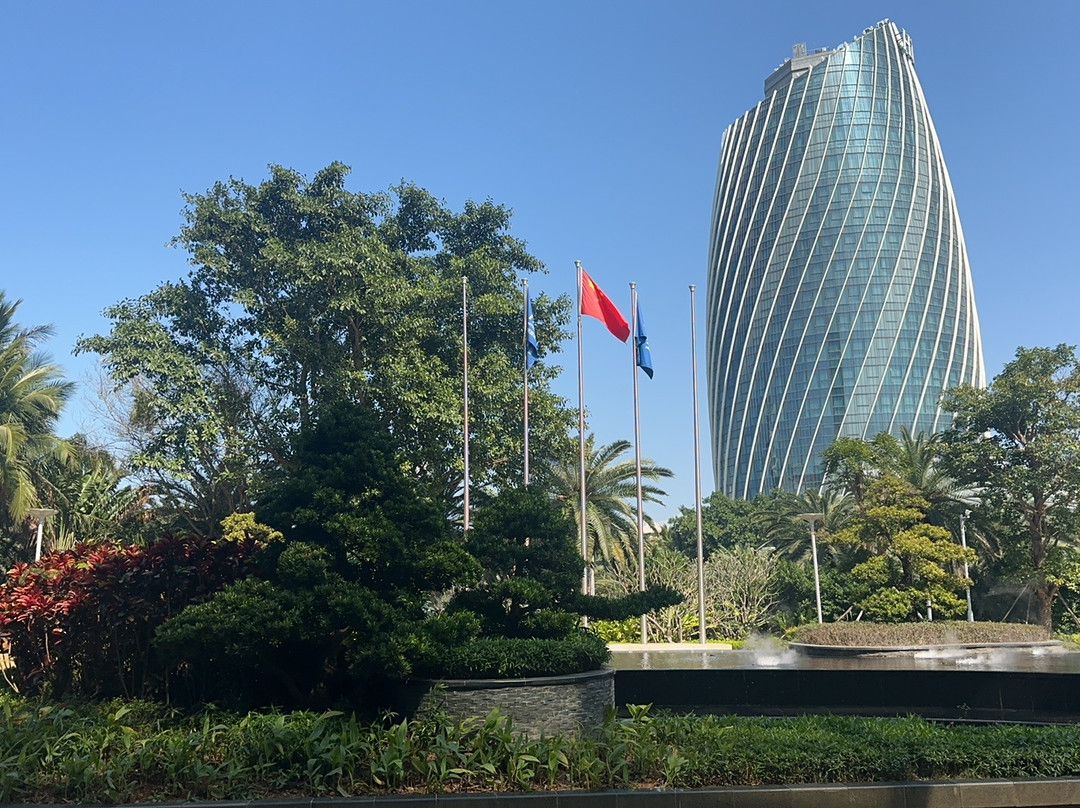 海南海花岛希尔顿酒店主图