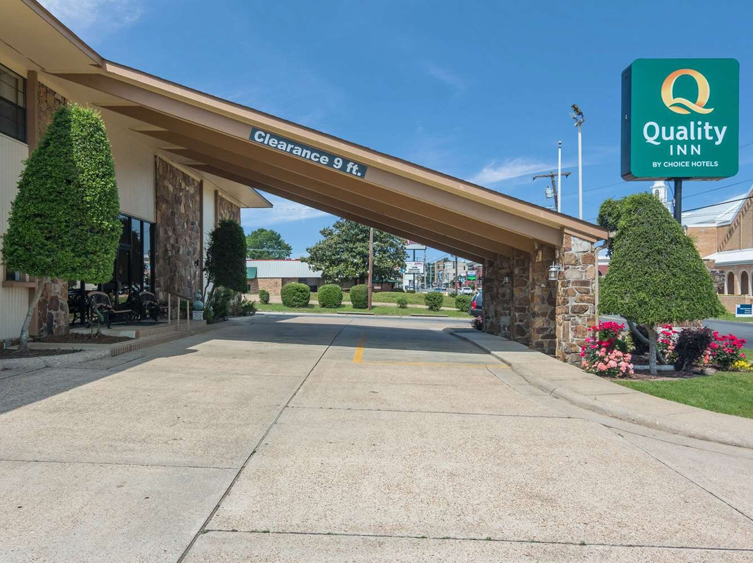 Lewisville酒店住宿-Quality Inn