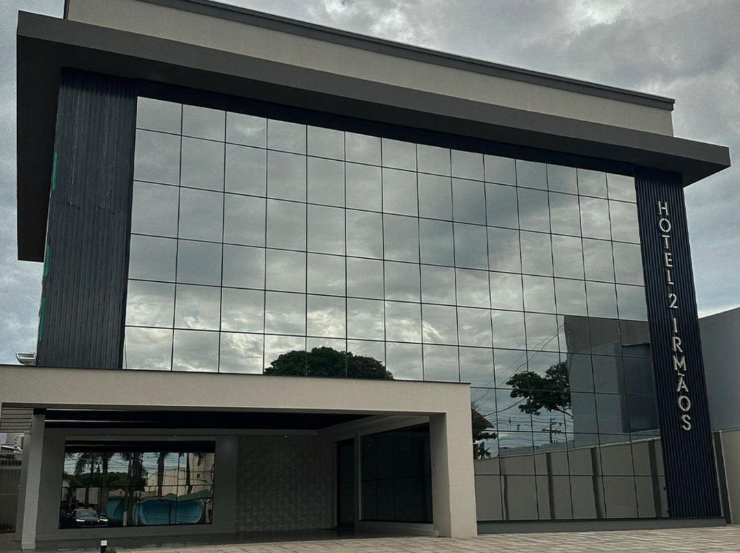 Hotel 2 Irmaos
