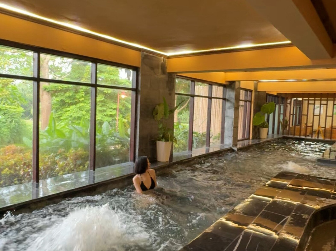 Cuc Phuong Mineral Resort Ninh Binh主图