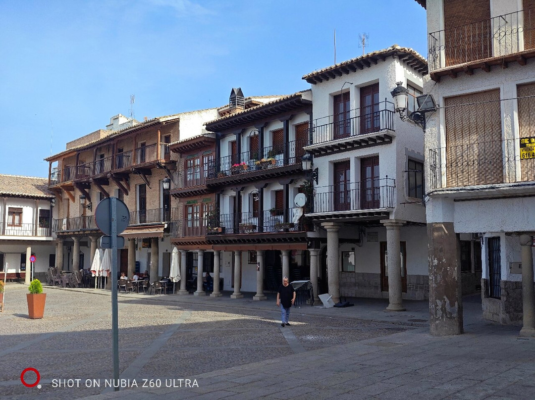 Plaza Mayor-La Puebla de Montalban必去景点
