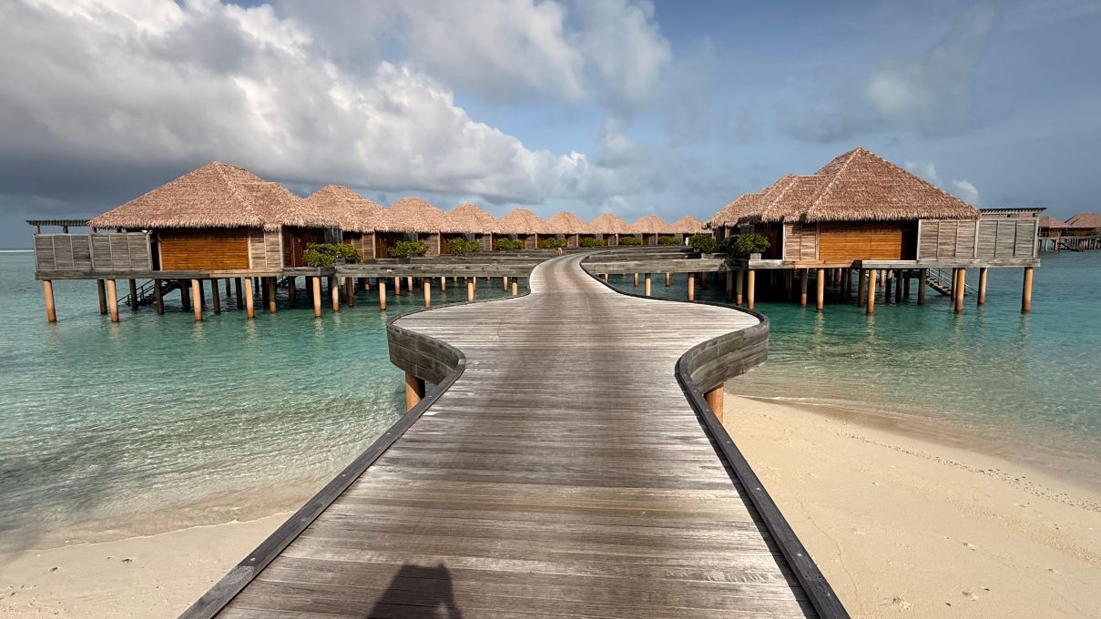 马尔代夫鲸鱼泻湖酒店-旅行者