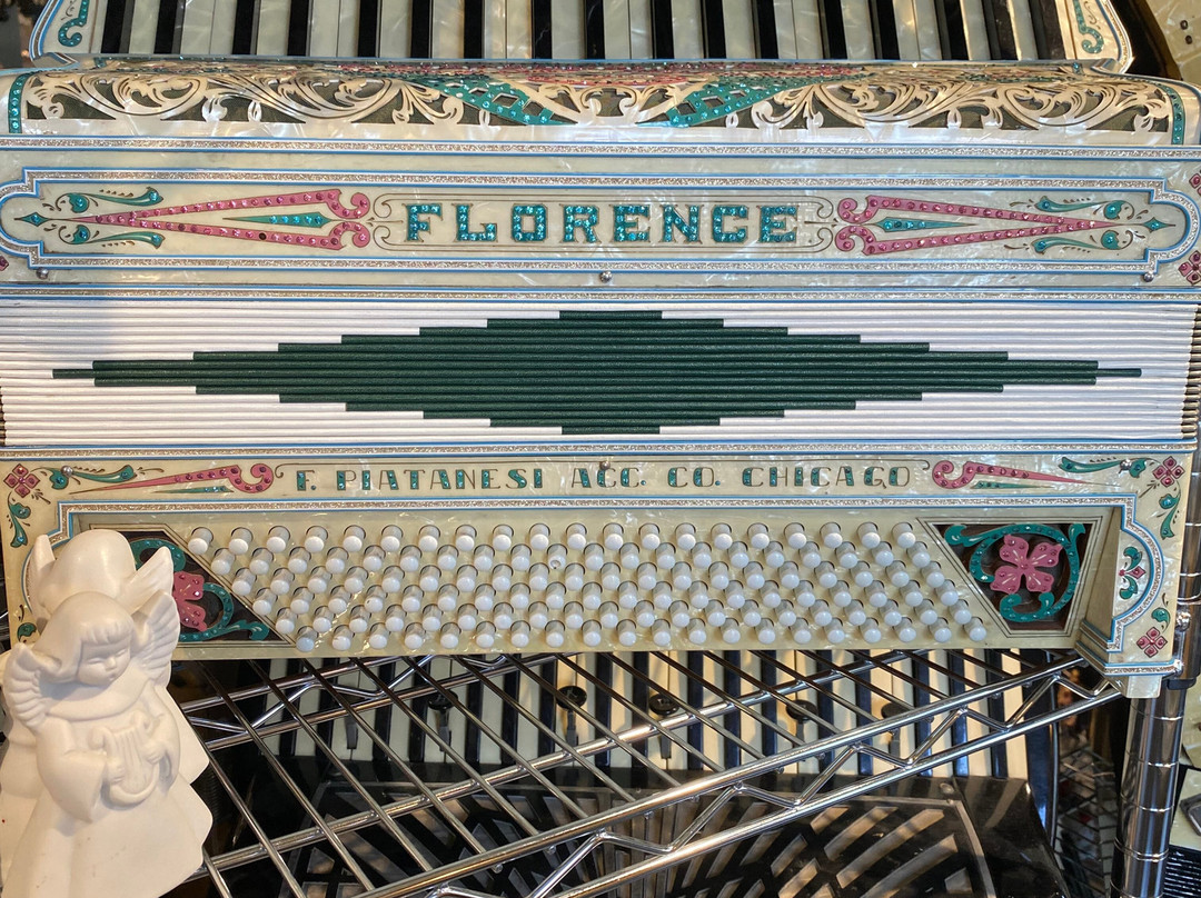 New England Accordion Connection & Museum Co.-Canaan必去景点