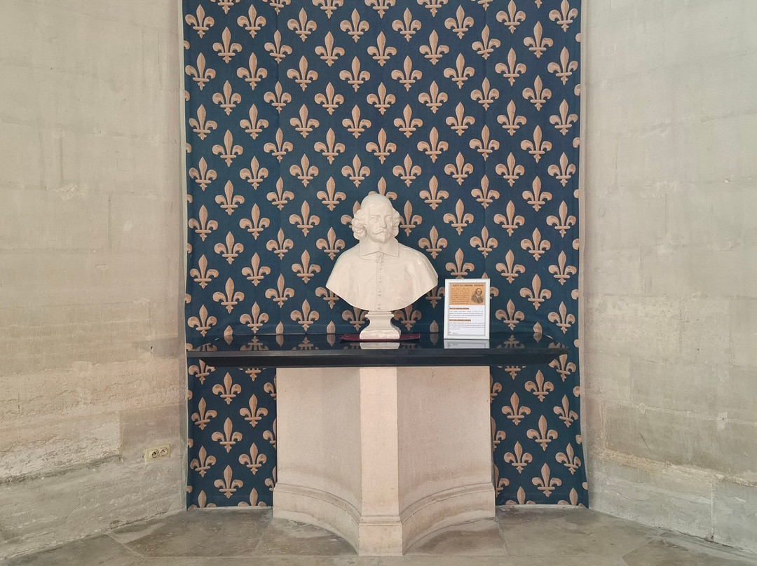 Sainte-Chapelle de Vincennes-万森纳必去景点