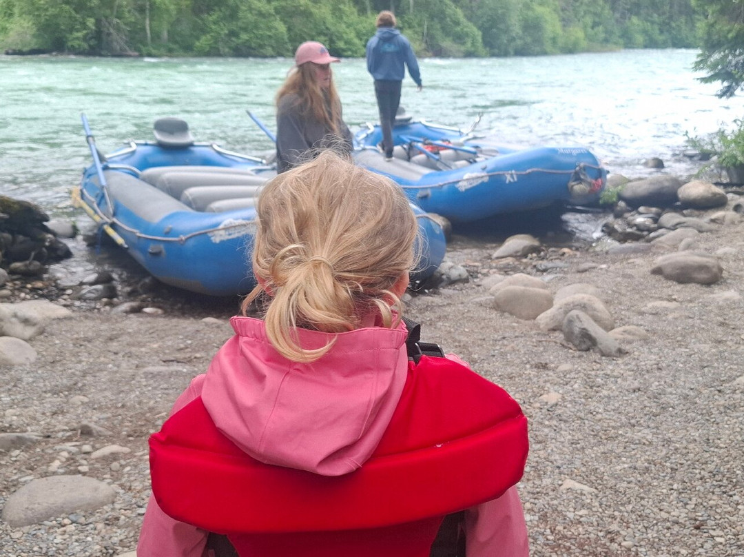 Mount Robson Whitewater Rafting Co.-维尔蒙特必去景点