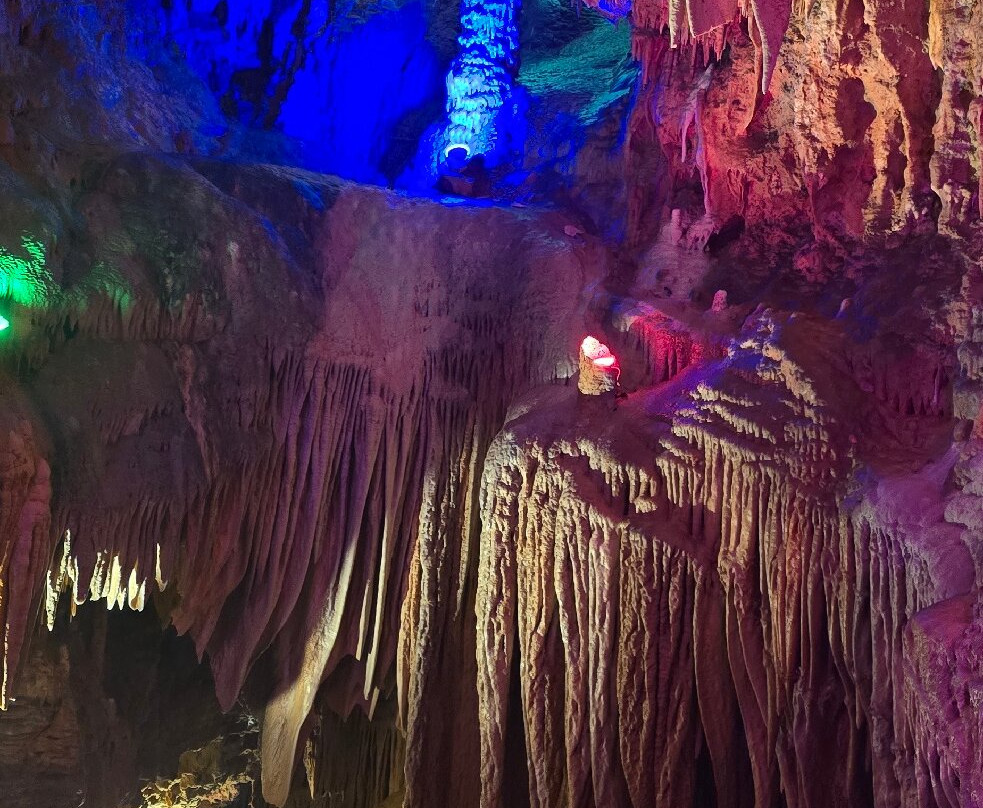 Meramec Caverns-斯坦顿必去景点