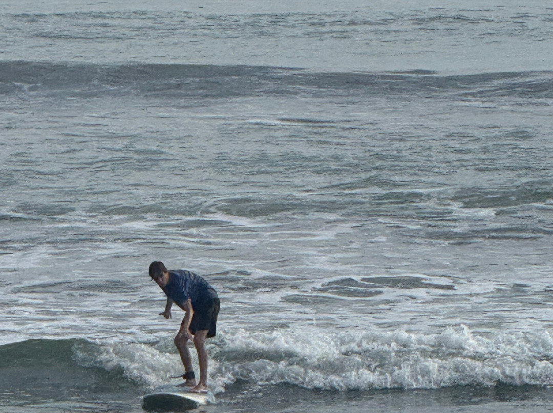 Dominical Surf School-主日镇必去景点