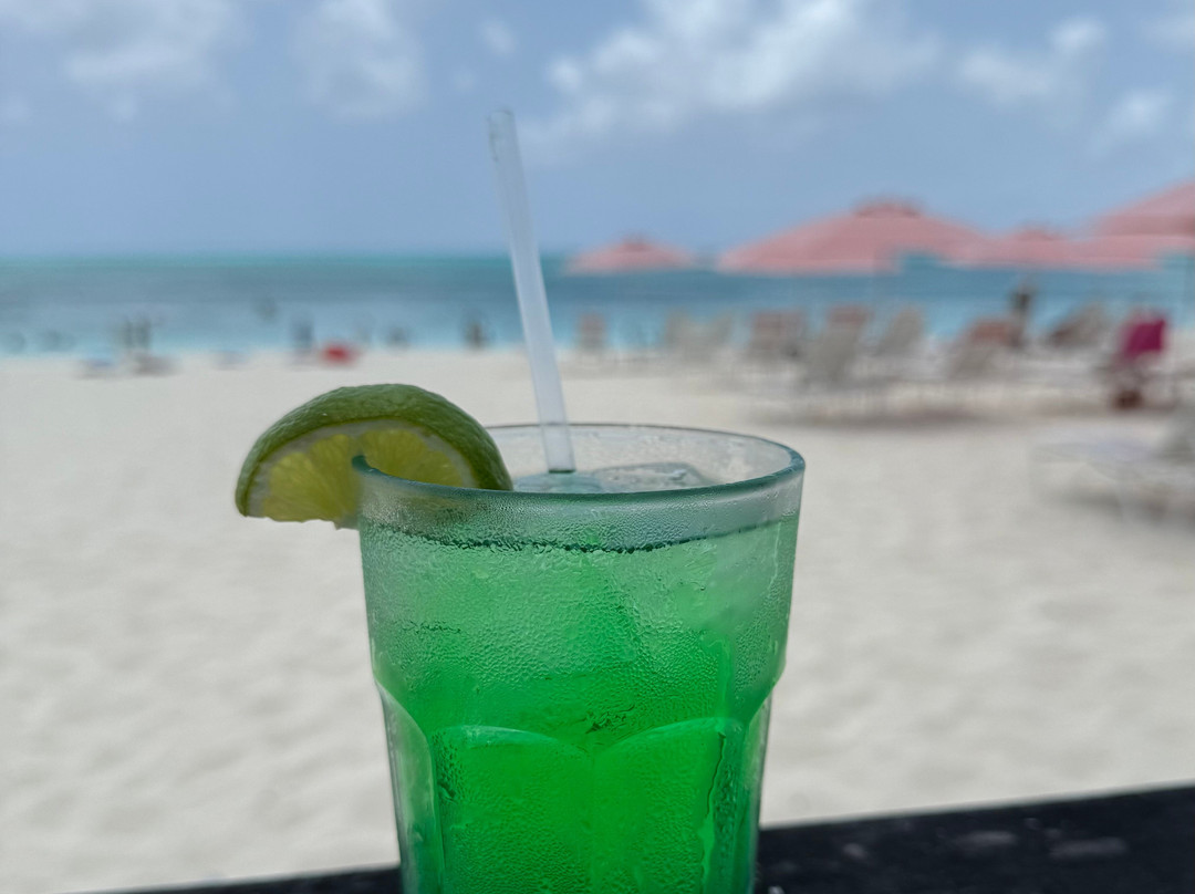 海洋俱乐部西方渡假酒店主图