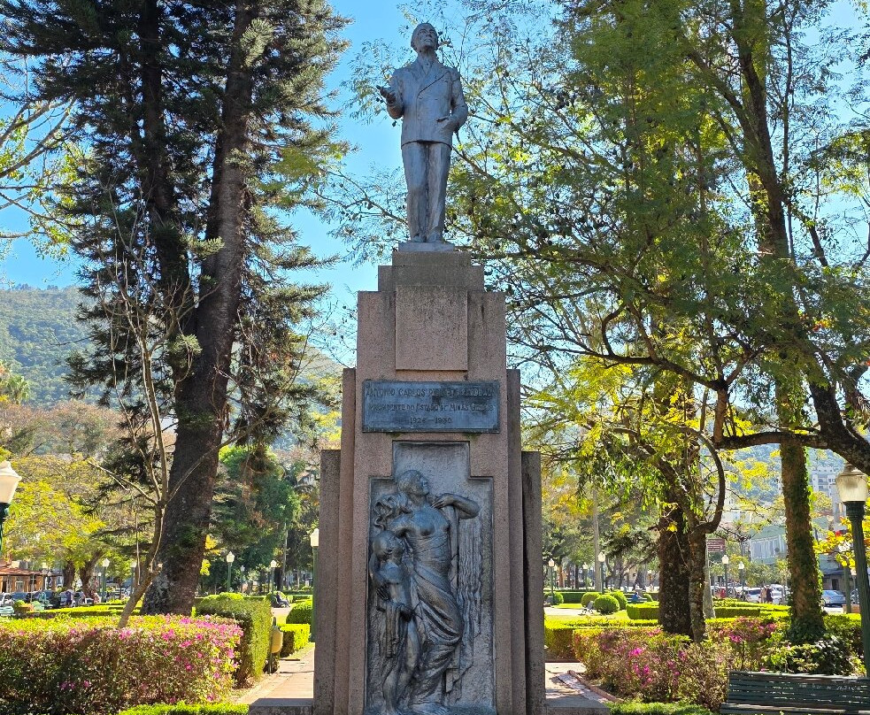 Praça Pedro Sanches-Pocos de Caldas必去景点