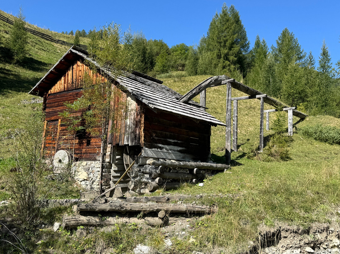 Valle Dei Molini-Longiaru必去景点