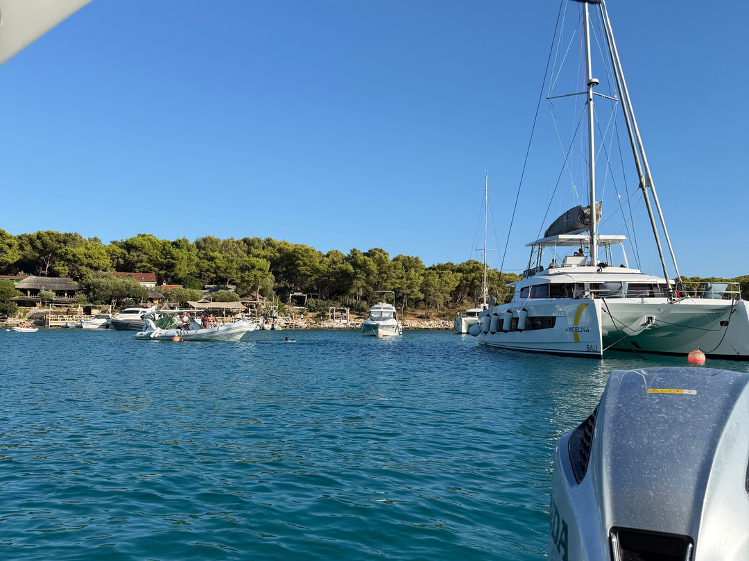 Rent a Boat Zadar Nautica