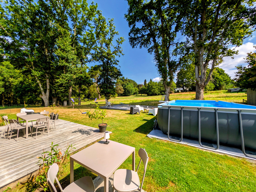 La Clairiere Aux Chenes