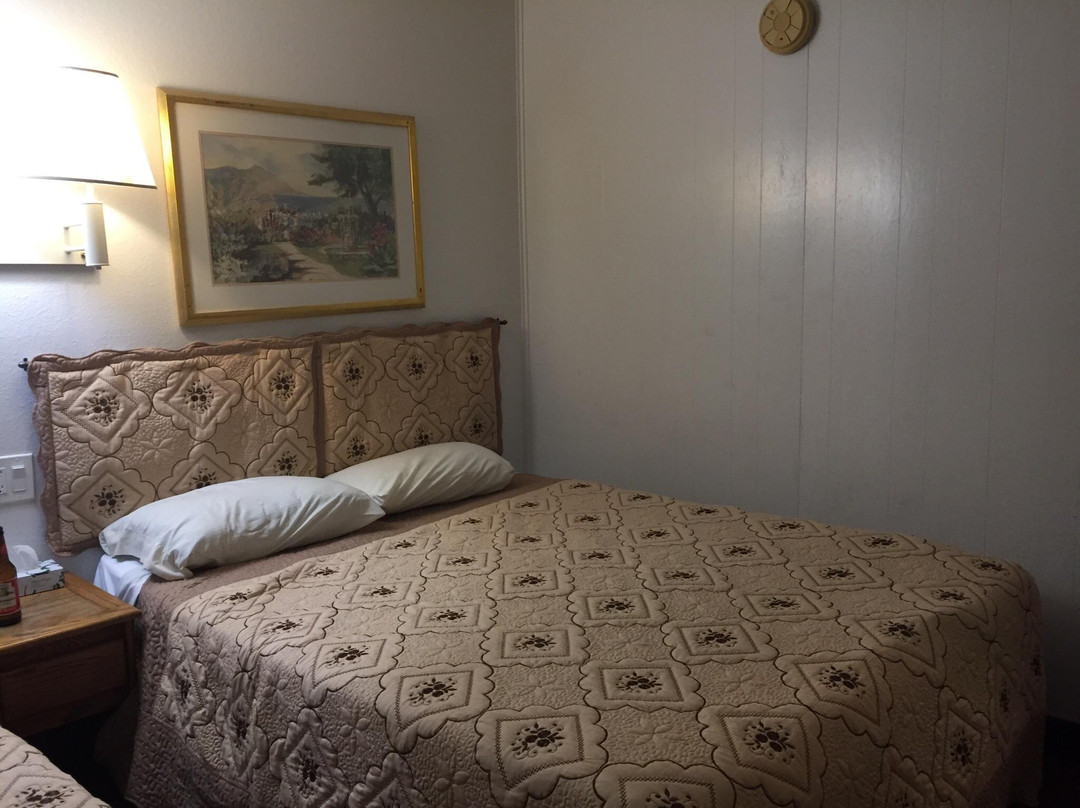 Budget Host Inn Williams