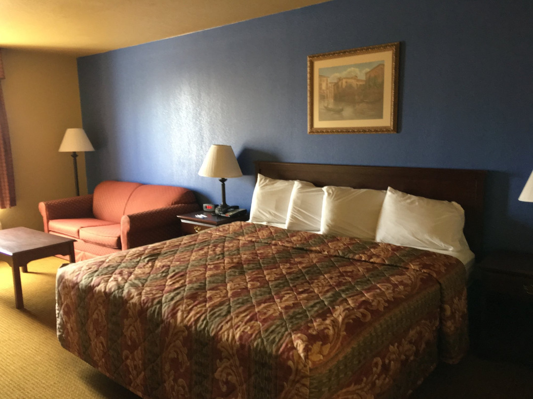 Econo Lodge Inn & Suites主图
