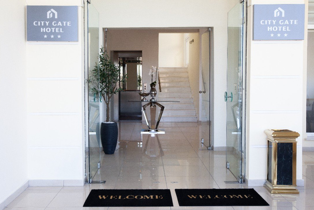 City Gate Hotel主图