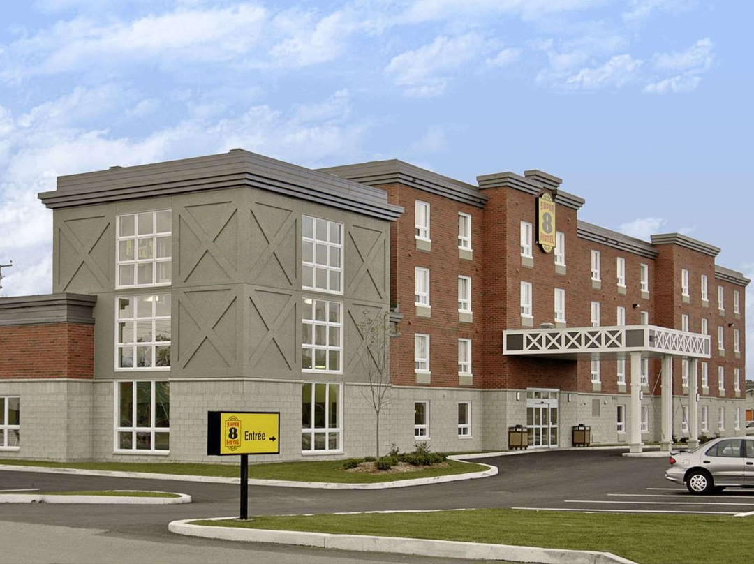 Super 8 by Wyndham St-Jerome主图