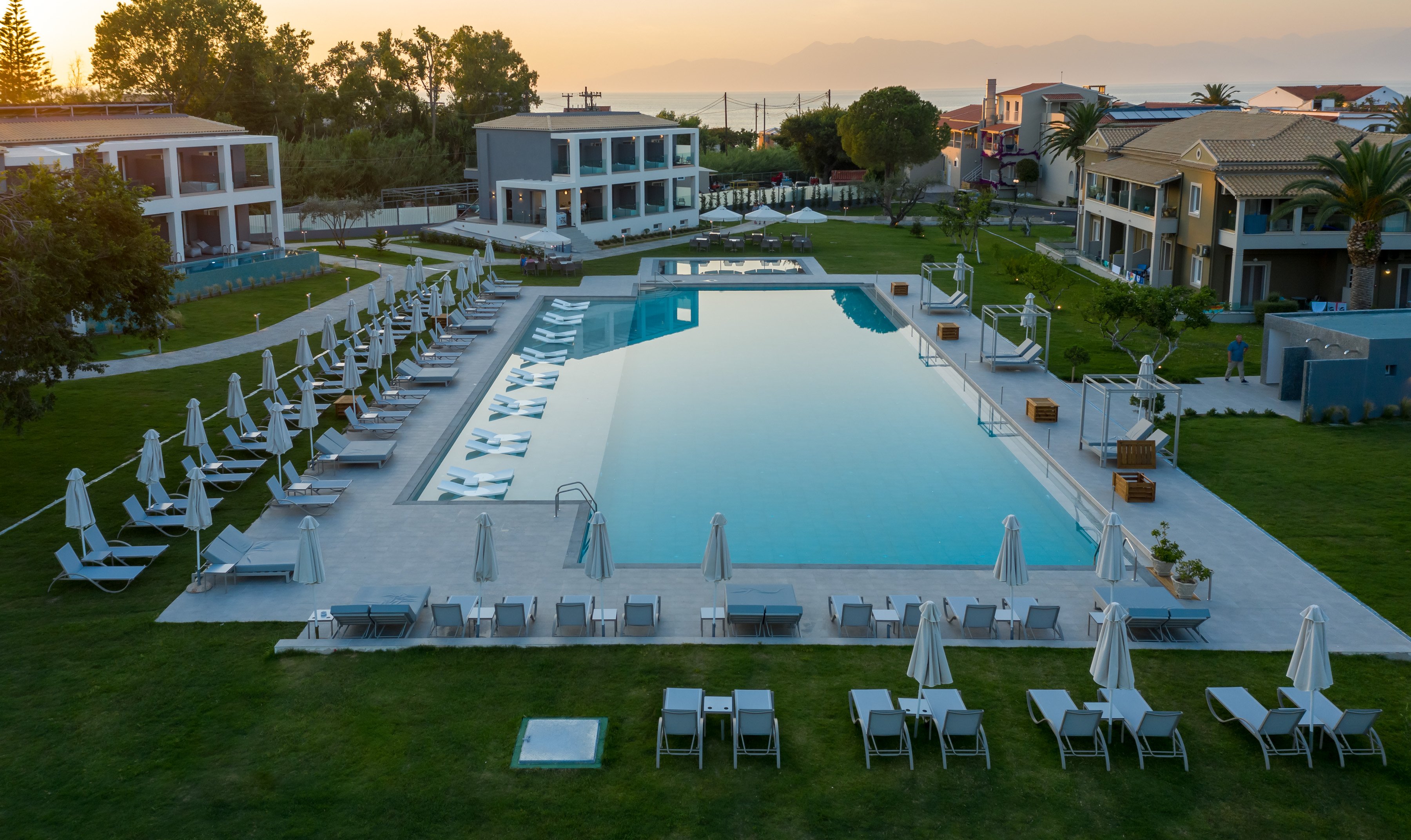 Acharavi Beach Hotel-官方