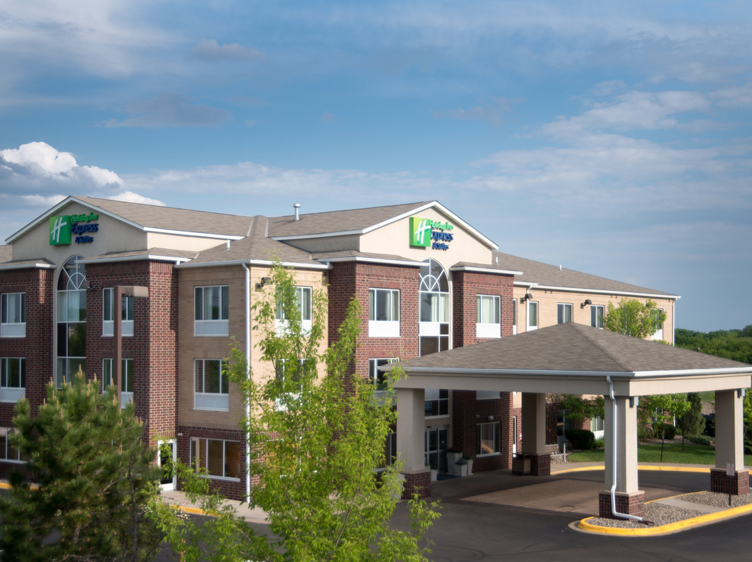 Holiday Inn Express & Suites Chanhassen By IHG主图