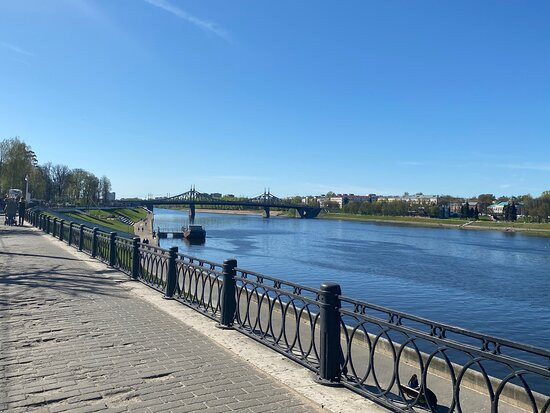 Starovolzhsky Bridge (Old Bridge)景点图片