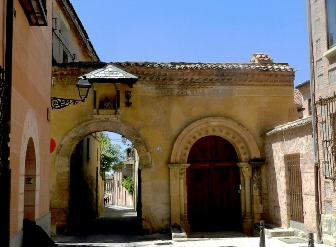 El Arco de La Claustra-塞哥维亚必去景点