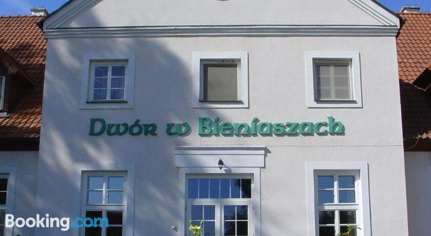 Dwor w Bieniaszach