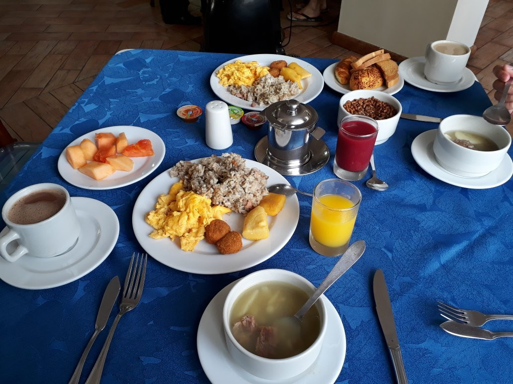 Hotel Almirante主图