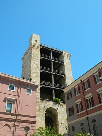 Tower of San Pancrazio-卡利亚里省必去景点