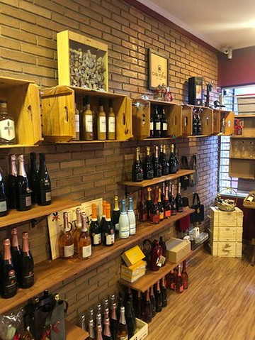 Um Brinde Vinhos-Americana必去景点