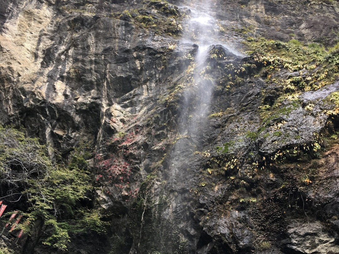 Kanchogataki Falls景点图片