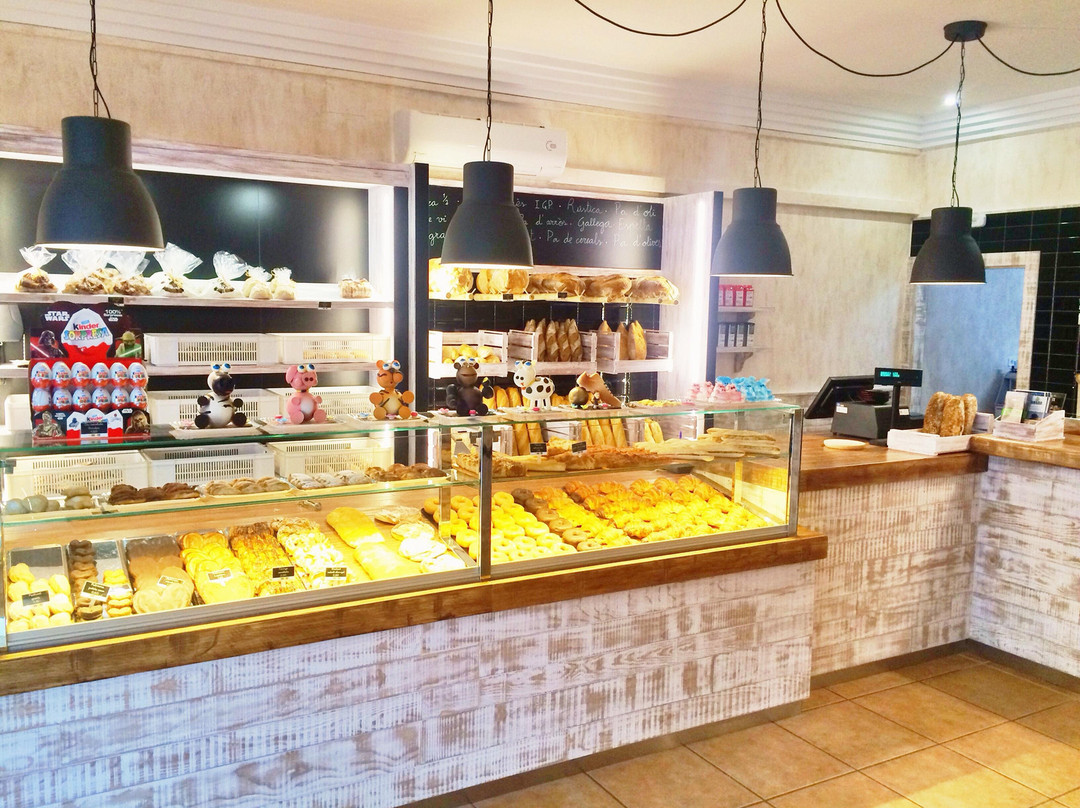 Riumar餐馆和美食-M Fresquet Forners Pastissers