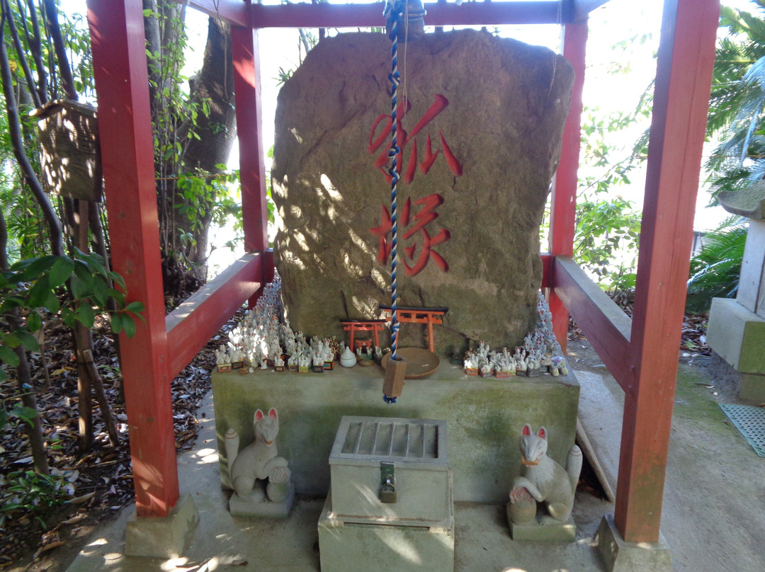 Yutokuinari Shrine景点图片