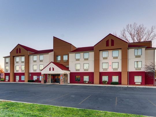 俄亥俄州斯普林菲尔德红房子酒店主图