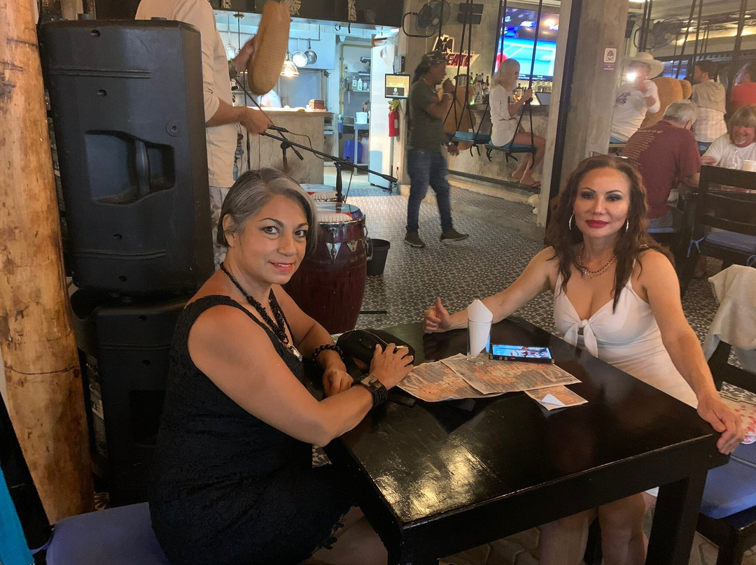 Maye Yoga Adventures-女人岛必去景点