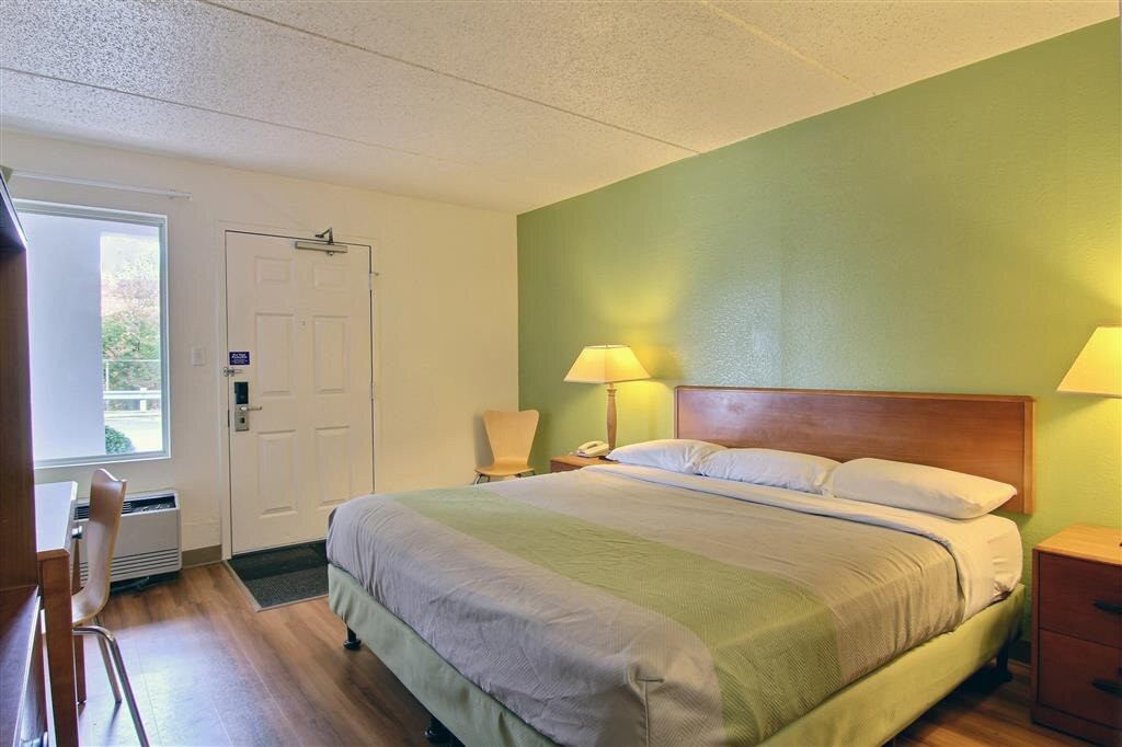 克利夫兰威洛比6号汽车旅馆主图