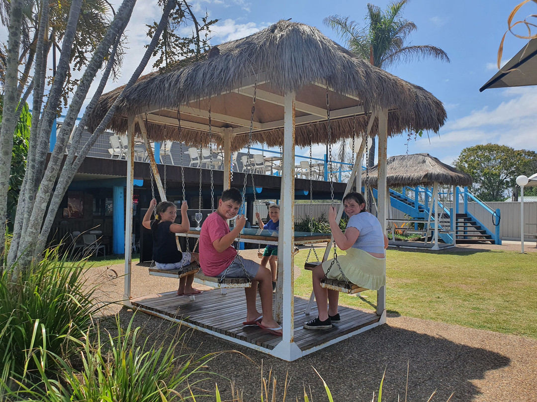 Woodgate Beach Hotel Motel主图