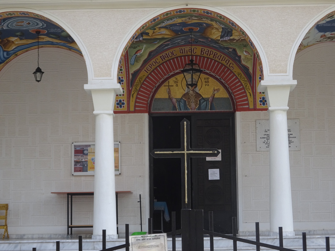 Ierós Naós Agías Varváras-Lamia必去景点