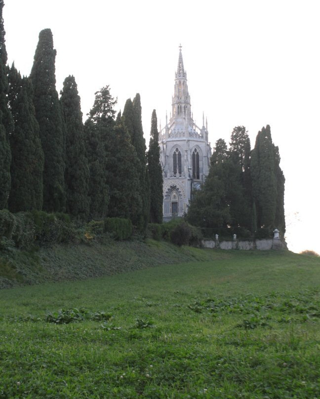 Mausoleo Visconti di Modrone景点图片