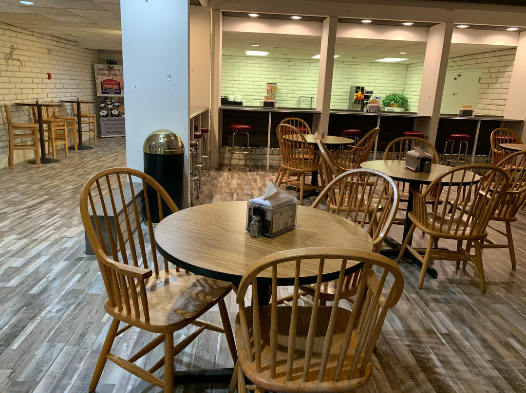 FairBridge Inn & Suites And Outlaw Convention Center主图